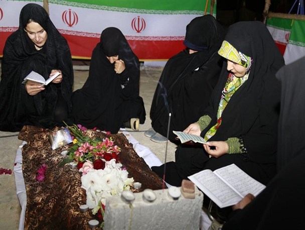 آیین بزرگداشت شهید گمنام دانشگاه علوم پزشکی بوشهر برگزار شد+ تصاویر