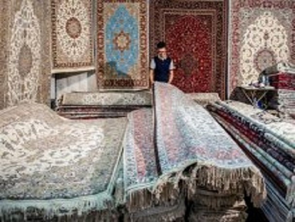 صادرات 226 میلیارد ریالی فرش دستبافت از استان زنجان؛ بیمه قالیبافان در استان زنجان به 12 هزار نفر کاهش یافت