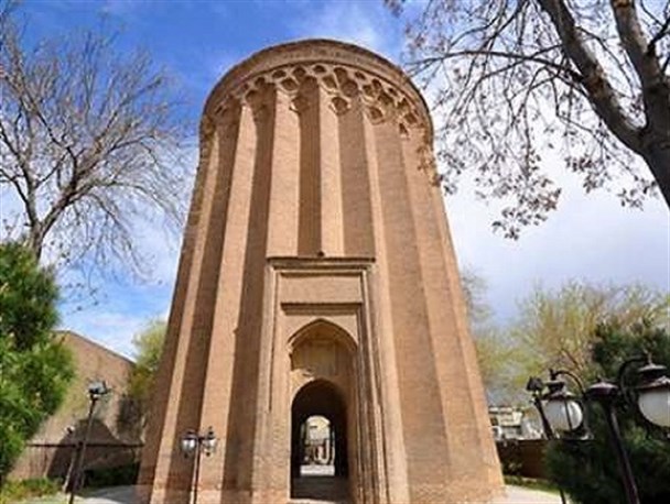 تپه چشمه علی و برج طغرل قابلیت ثبت جهانی شدن دارد