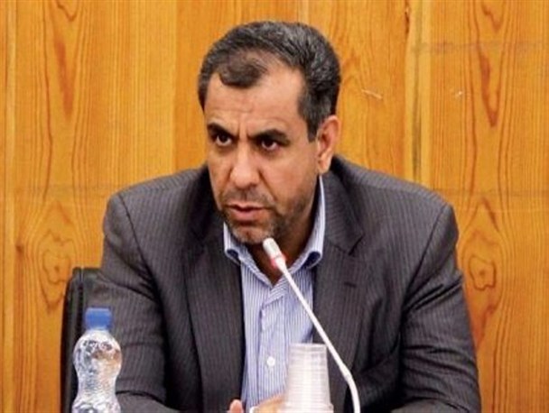 ورودی روستای قمصر نورانی می‌شود