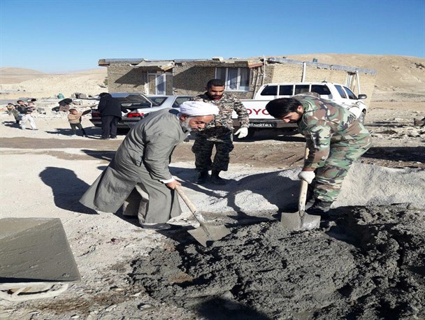 عملیات ساختمان‌سازی در روستاهای سرپل ذهاب توسط بسیجیان رباط کریم