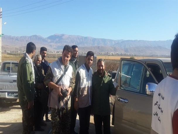 بازدید فرمانده سپاه استان زنجان از فعالیت گروه جهادی خدابنده در مناطق زلزله زده کرمانشاه+تصاویر
