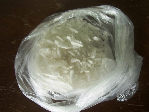 کنجکاوی، کار دست قاچاقچی شیشه داد+ تصاویر