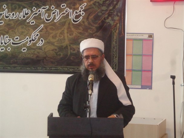 مولوی فاروقی: سران کشورهای اسلامی جز کُرنش در برابر اربابانشان هیچ عکس‌العملی نشان نمی‌دهند