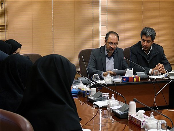 نخستین جلسه شورای زنان فرهیخته دانشگاه آزاد اسلامی واحد همدان برگزار شد