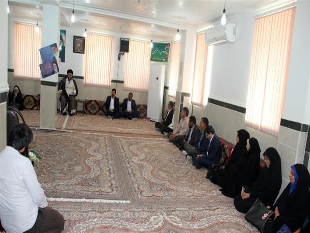 دیدار آموزش دهندگان سواد آموزی با امام جمعه رودان+تصاویر
