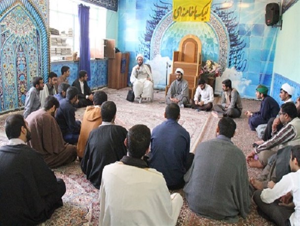 بازدید مدیر حوزه علمیه استان از مدرسه علمیه سفیران هدایت برازجان+تصاویر