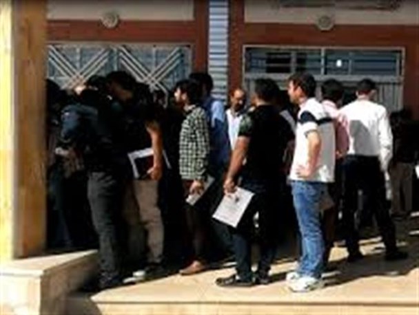 دانشگاه آزاد حق ممانعت از امتحان به بهانه بدهی را ندارد