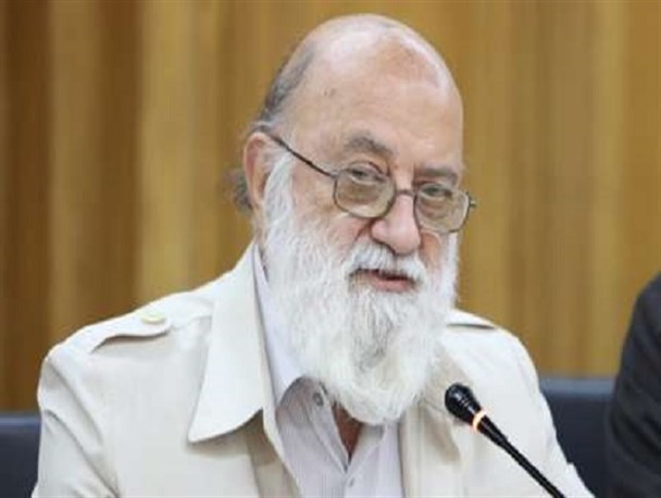 کسانی که پرچم ایران را آتش زدند با ملیت ایرانی دشمن هستند/بهترین راه مقابله با اغتشاشگران حضور مردم در صحنه است