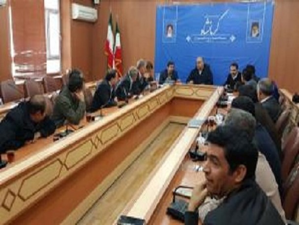 کارکنان فرمانداری سرپلذهاب باید سنگ صبور زلزله زدگان باشند