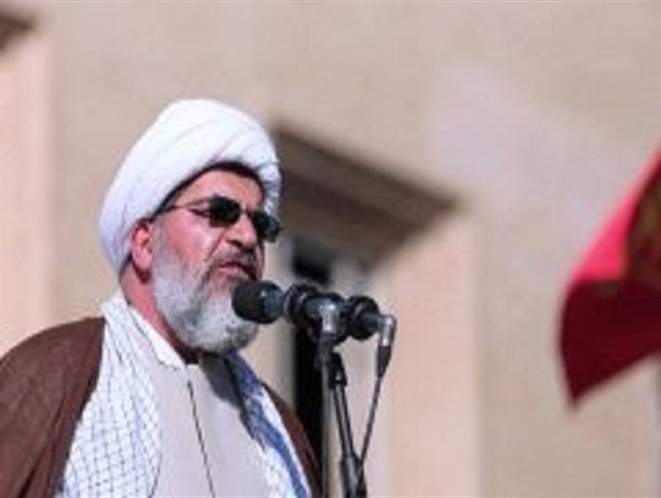 مسئولان با «گوش سپردن به فرمان ولایت» در رفع مشکلات مردم بکوشند