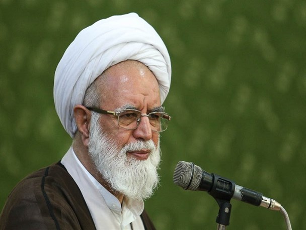 مسئولان بدانند بازی با خون شهدا، دنیا و اخرتشان را تباه می‌کند