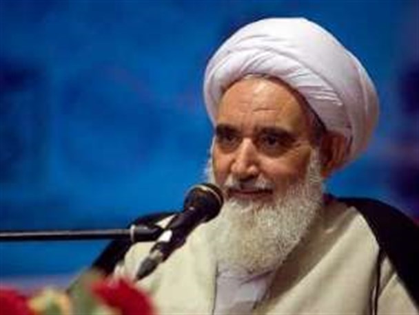 انقلاب اسلامی کشور را به اوج قله عزت و اقتدار رساند
