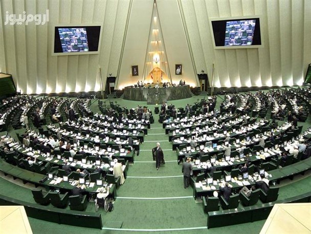 قاضی پور: شرکت می کنم/حسینی صدر نماینده خوی: بگویید صدر جوابی نداد