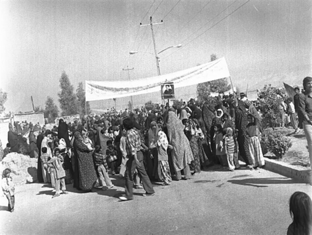 سری اول تصاویر دیده نشده از راهپیمایی مردم قیروکارزین در سال 57