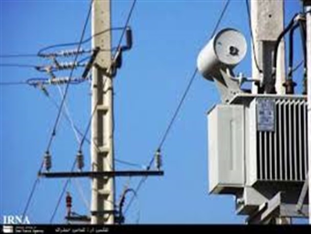 خط انتقال برق 2 مداره آبدانان به بخش کلات مورموری در حال اجراست