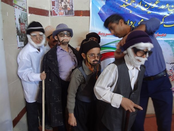 جشن انقلاب در روستای خسروبیگ برگزار شد