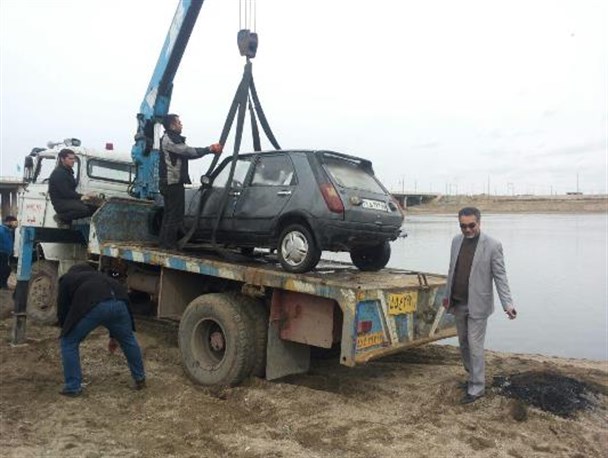 خودروی غرق شده در زرینه رود پیدا شد+ تصاویر