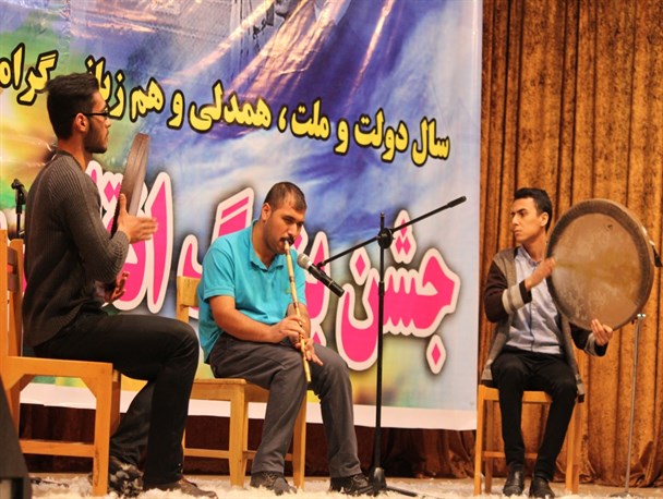 جشن بزرگ انقلاب در ابهر برگزار شد + تصاویر