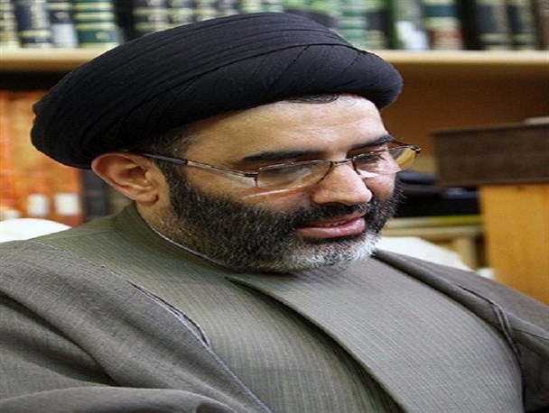 هرکس خود را طلبکار نظام بداند انقلاب را درک نکرده است/ مسئولین بدهکار انقلاب و مردم هستند