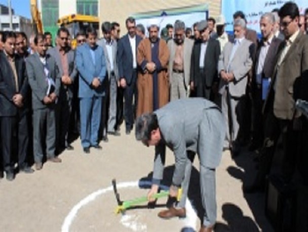 کلنگ زنی شبکه توزیع گاز شهری نهبندان
