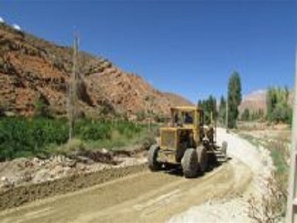 آغاز عملیات اجرایی راه گشایی به تنها روستای بدون جاده استان اصفهان