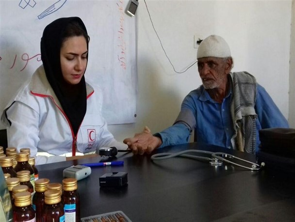 ویزیت رایگان بیماران در روستاهای مهریز همزمان با دهه مبارک فجر