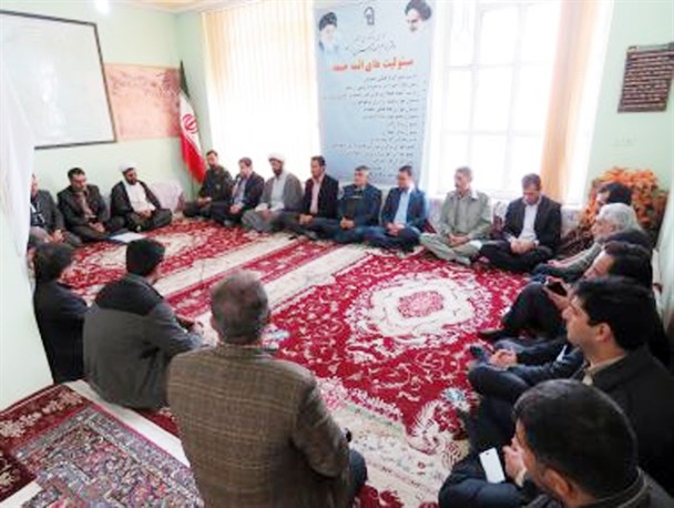 مسئولین خرامه با امام جمعه شهرستان تجدید بیعت کردند