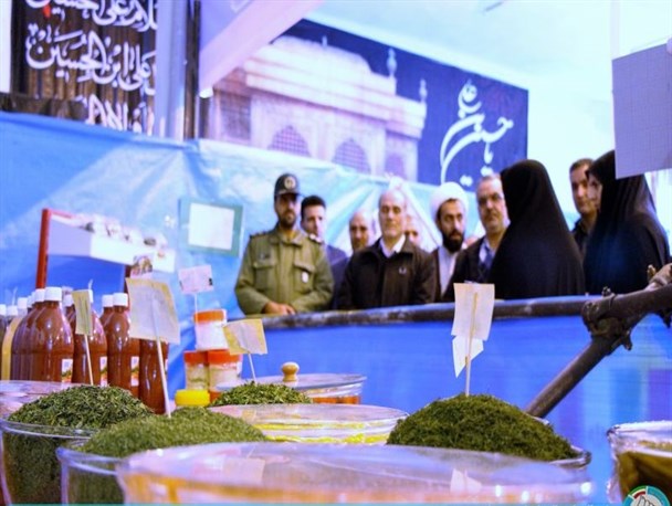 افتتاح نمایشگاه اقتصاد مقاومتی و صنایع تبدیلی در آباده