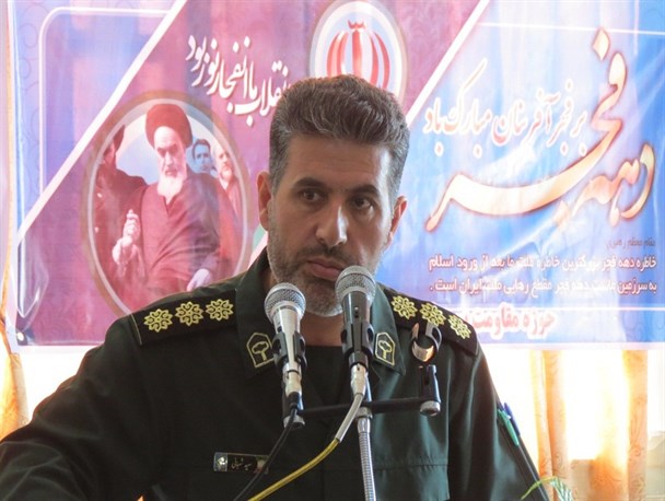 سیاست و روحیه انقلاب اسلامی،روحیه ای ضد استکباری است/ حرکت در مسیر ولایت توام با دشمن شناسی می باشد