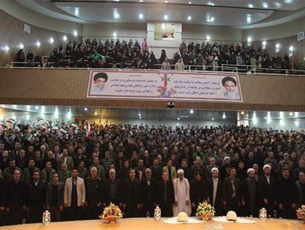 اولین سالگرد شهید مدافع حرم "اسماعیل شجاعی" در بوکان برگزار شد/ تصاویر