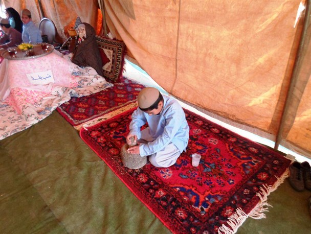 جشنواره و نمایشگاه  بزرگ خاوران شناسی به همت مدرسه دکتر حسابی در بشرویه گشایش یافت + تصاویر