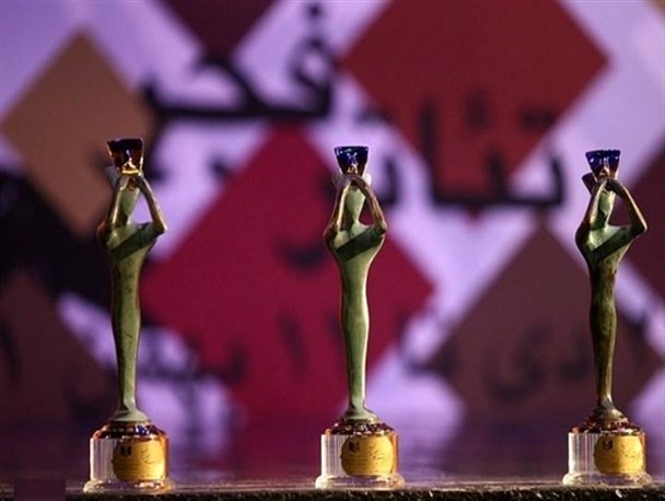 جشنواره تئاتر فجر هنوز هم در مرحله آزمون و خطاست/در همدان بار تئاتر بر دوش هنرمندان است