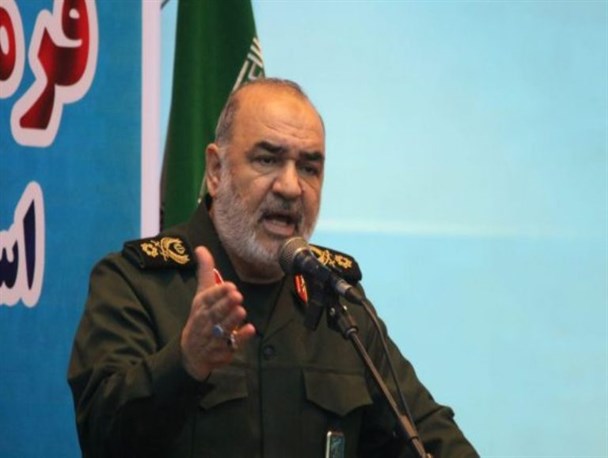 دشمن به رغم تسلط بر نهادهای بین المللی در پیشبرد اهدافش ناتوان است/سقوط آمریکا، اسرائیل و متحدانشان نزدیک است