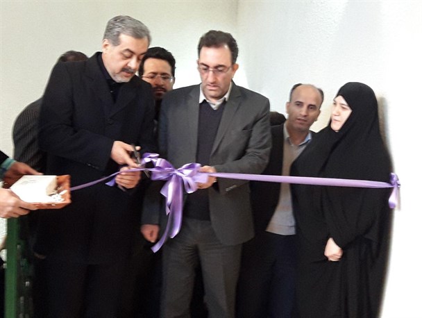 اولین نمایشگاه نقاشی روی چرم رودبار گشایش یافت+تصاویر