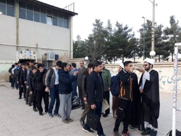 اعزام 300 دانش آموز شهرستان ایلام به مناطق عملیاتی راهیان نور+تصاویر