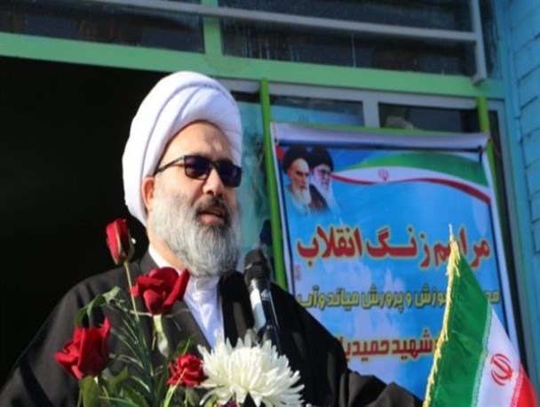 دلسوزان نظام و انقلاب، دستاوردهای انقلاب را در فضای مجازی و حقیقی تبیین کنند/ انقلاب اسلامی ایران، هیمنه و شاخ استکبار را شکست