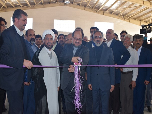 وزیر صنعت واحد تولیدی «نخ و گونی‌بافی» میبد را افتتاح کرد +تصاویر