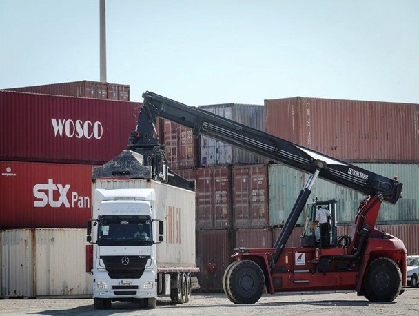 افزایش ۶۳ درصدی حمل کالاهای اساسی از بندر چابهار