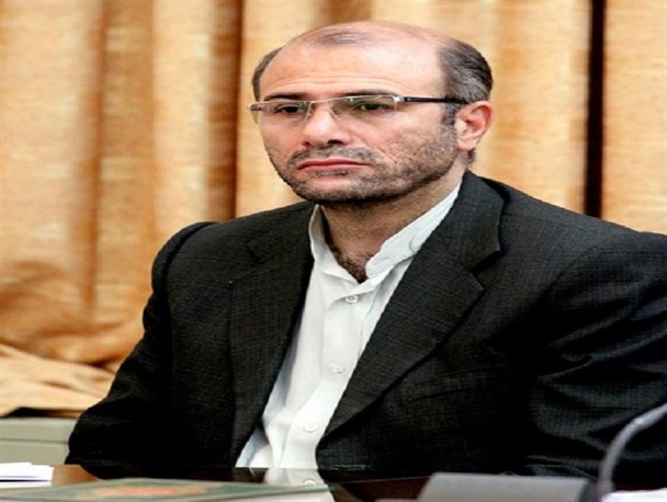 وابستگی کشور یکی از پایه های حرکت انقلاب شد/برخی مسئولان چوب لای چرخ انقلاب می گذارند