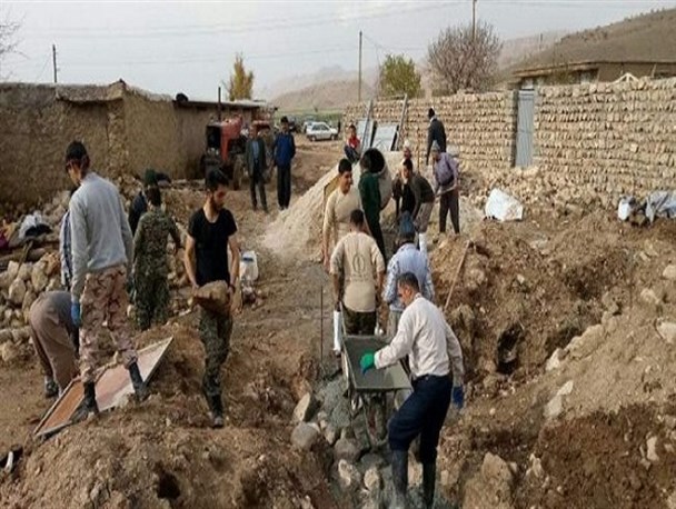 زدودن غبار محرومیت با پیروزی انقلاب/ خدمت‌رسانی به مستضعفان، شاخصه انقلاب است