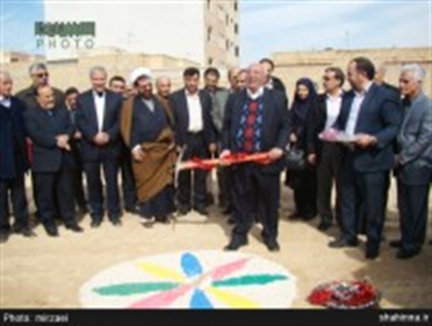 کلنگ دومین مدرسه خیر ساز دکتر انصاری در شاهین شهر بر زمین زده شد