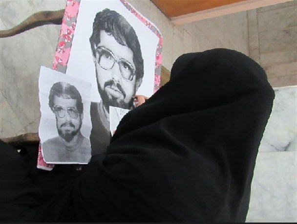 به تصویر کشیدن سردار شهید محمد علی باغبانی به سبک سیاه قلم/تصاویر