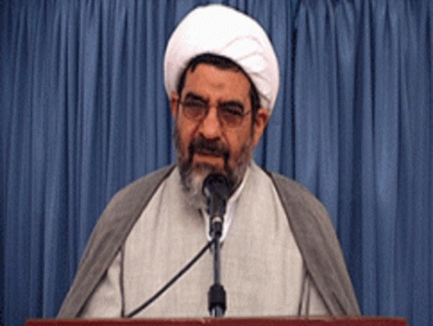کسانی که رای نیاورده اند حاشیه سازی نکنند/ کسی نباید به خودش اجازه دهد به نیروهای نظامی توهین کند