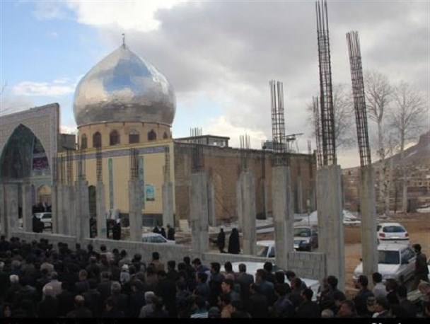 کاروان خودرویی حضرت زهرا(س) جهت تسلیت به امامزاده عبدالله بن زید حسنی(ع) در چادگان+ تصاویر