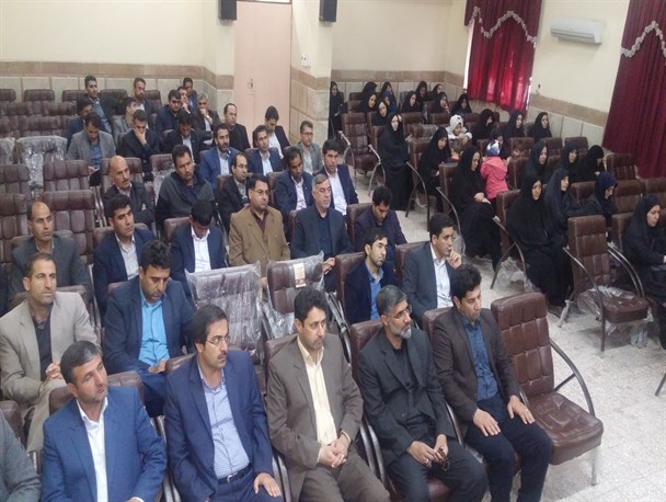 مربیان امور تربیتی سربازان انقلاب اسلامی در آموزش و پرورش هستند/ نقش مهم مربیان در انتقال ارزشهای اسلامی