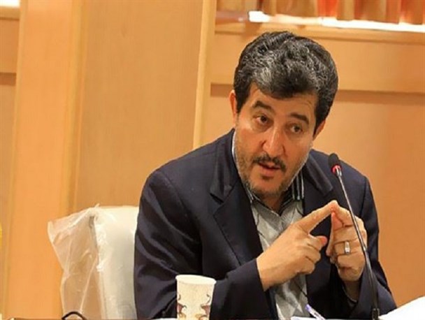 مجلس باید در مساله حقوق های نجومی صراحت و شفافیت داشته باشد/ سقف حقوق مقامات ۱۰ الی ۱۴ میلیون تومان است