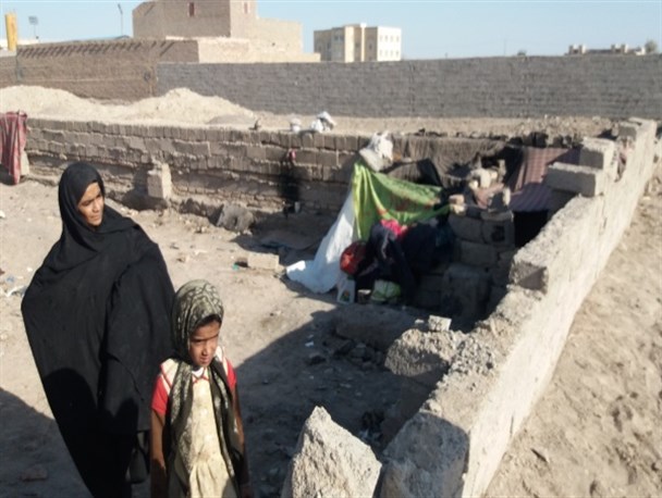 داشتن سرپناه تنها آرزوی حنانه و یگانه خردسال/ زندگی در چاله سهم خانواده زابلی از حقوق شهروندی