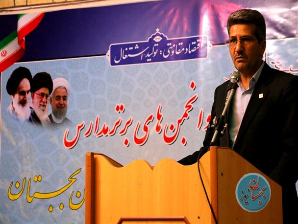 انتقاد منصفانه اعتلای فضای اموزشی را به دنبال دارد