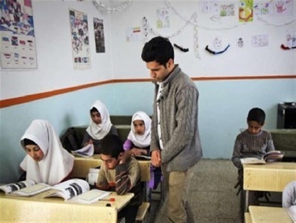 کمیت لنگ آموزش و پرورش در تأمین معلم/ تبحر معلمان بازنشسته، بهانه عدم استخدام نیروهای جوان نشود